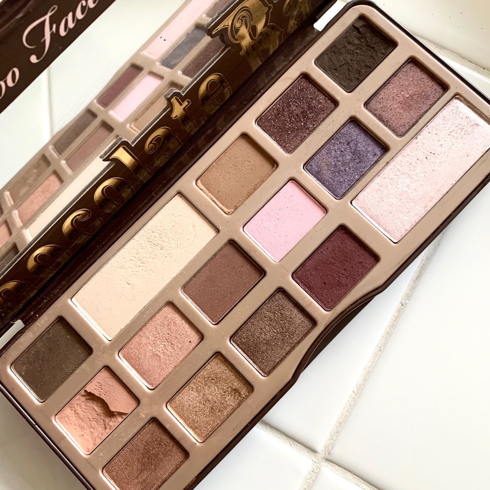 Too Faced Chocolate Bar Eye Shadow Palette - Picture 2 of 3
